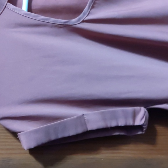 2 Pink Tops 🩷🩷 - Picture 9 of 12